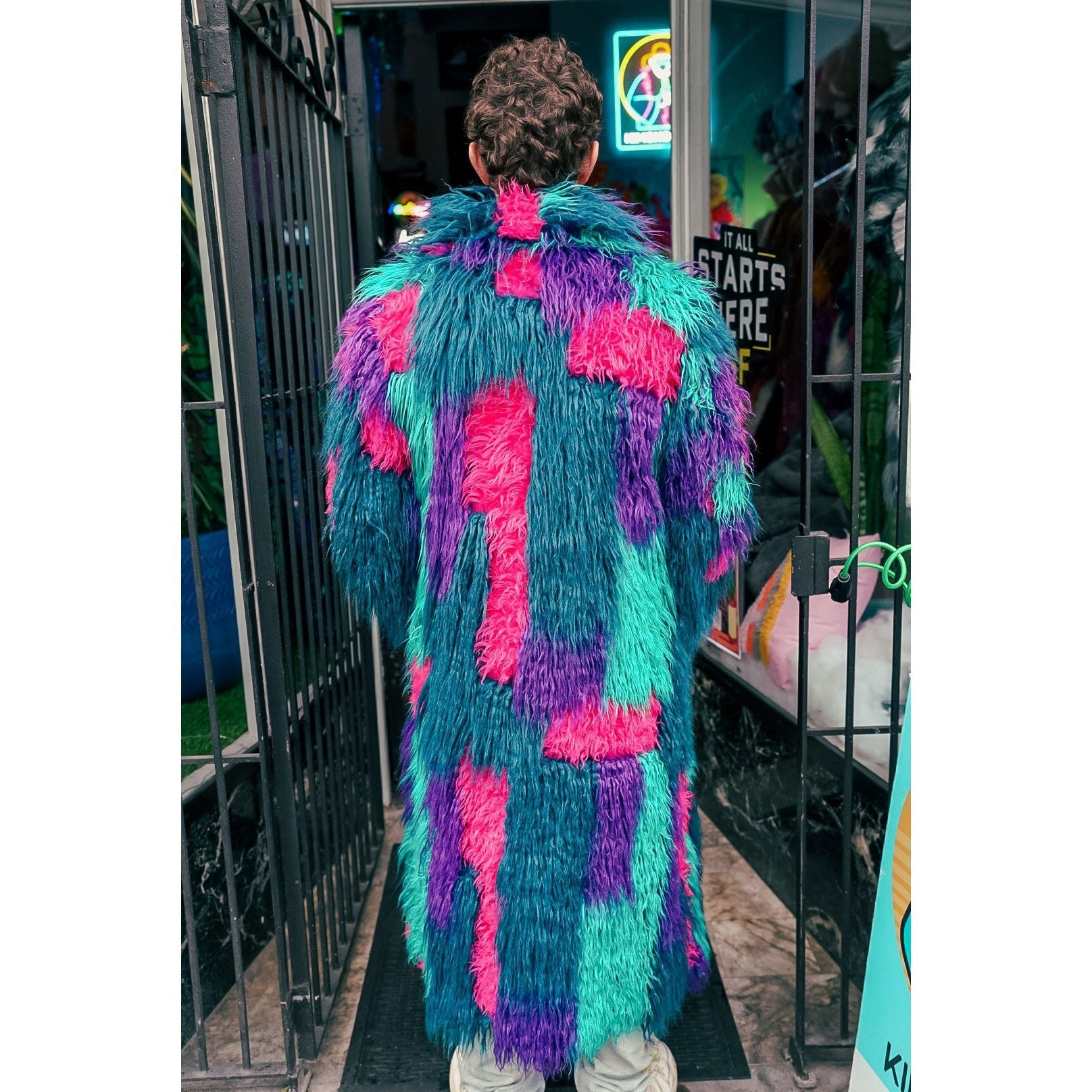 Teal Shag Gangster - Kimono Dave