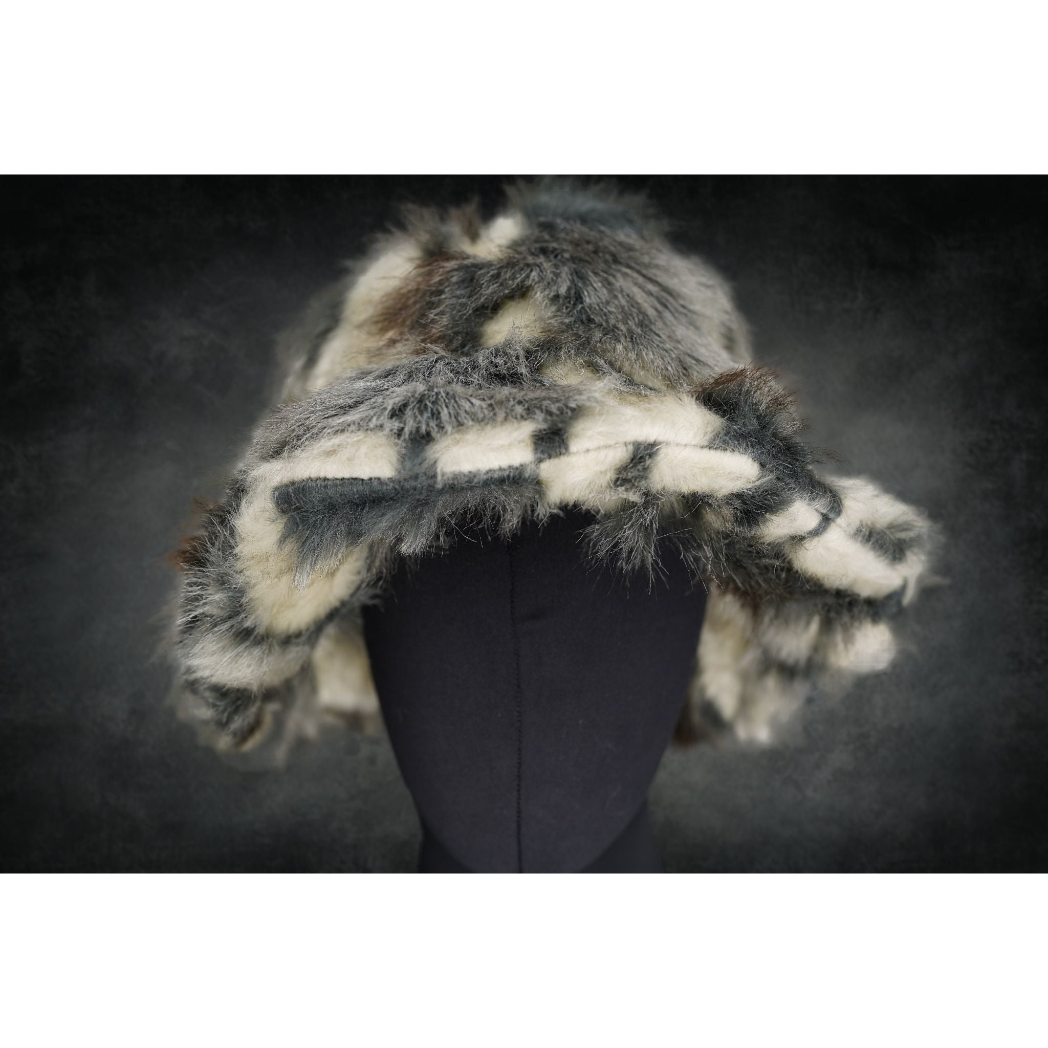 Wolf Bucket - Kimono Dave