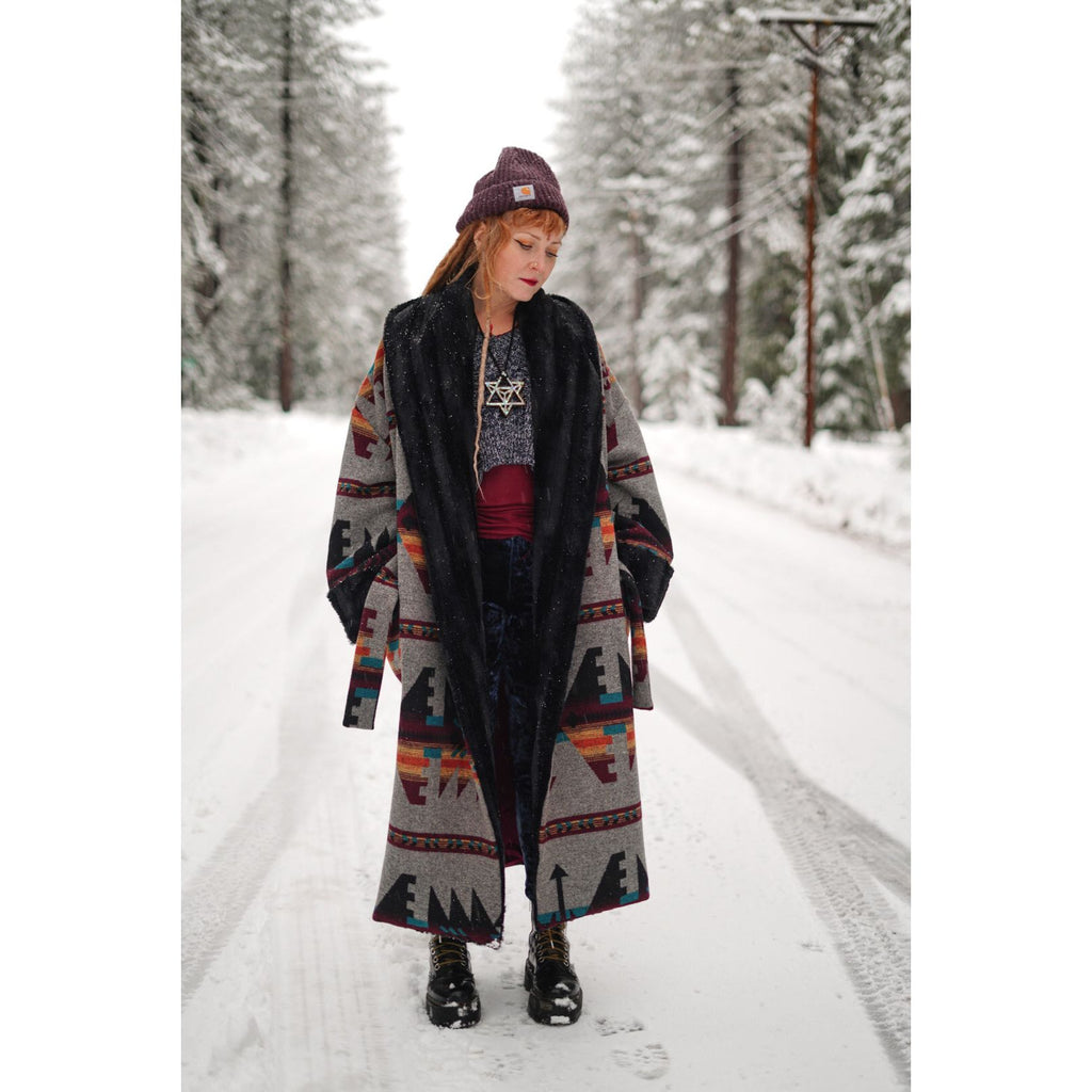 Imperial Coat- Sierras